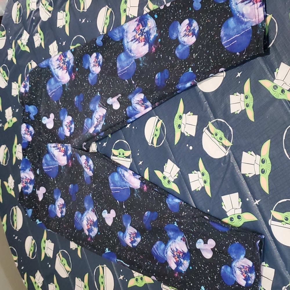 Mickey mouse Capri leggings